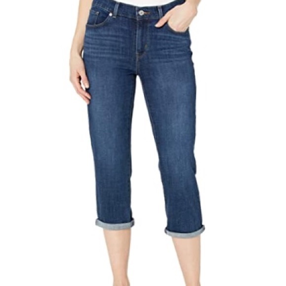 levi's classic capris Off 55% - www.sbs 